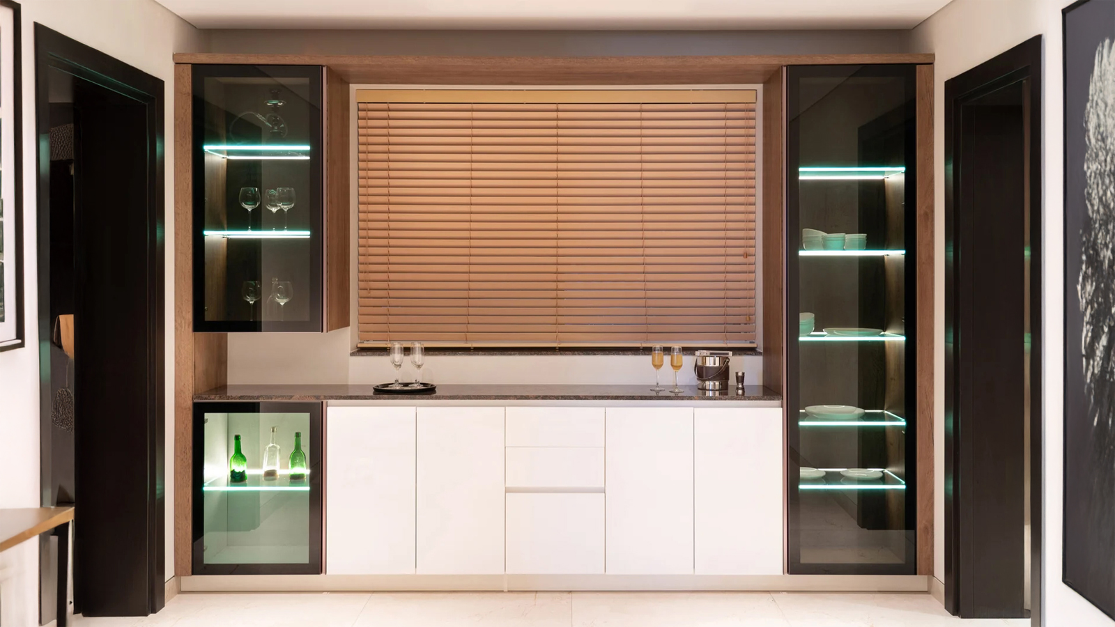new-wardrobes lifestyle-banner